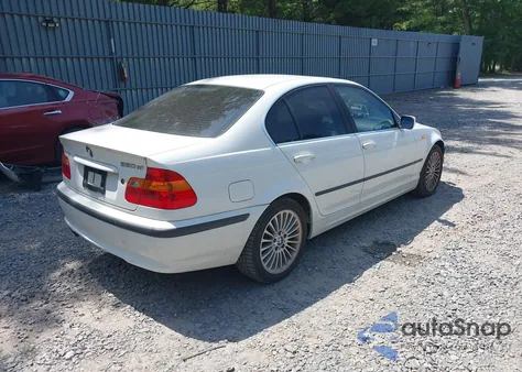 2002 BMW 330Xi из США, поврежденный, VIN WBAEW53482PG17446